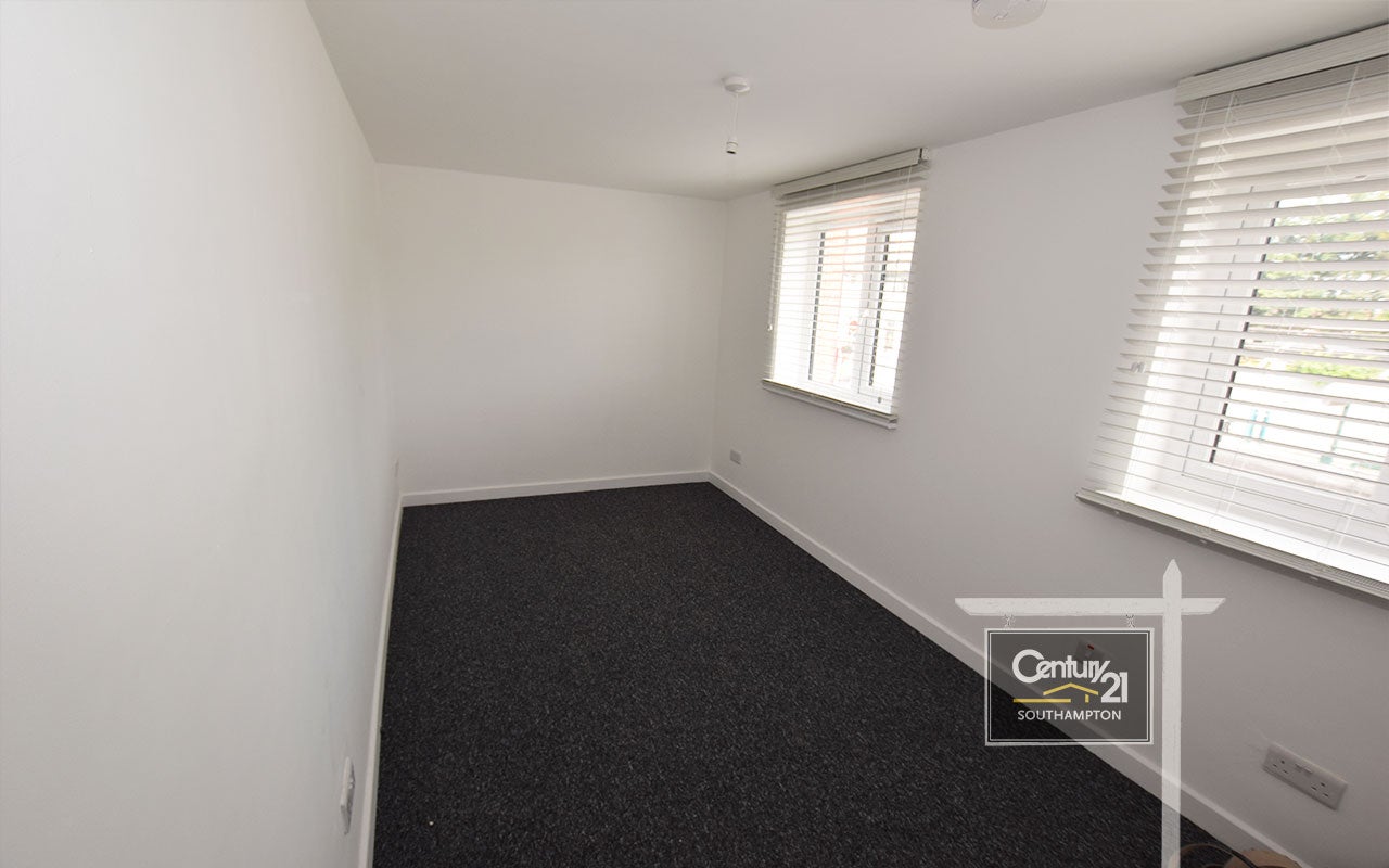 Flat St Denys Road in Southampton