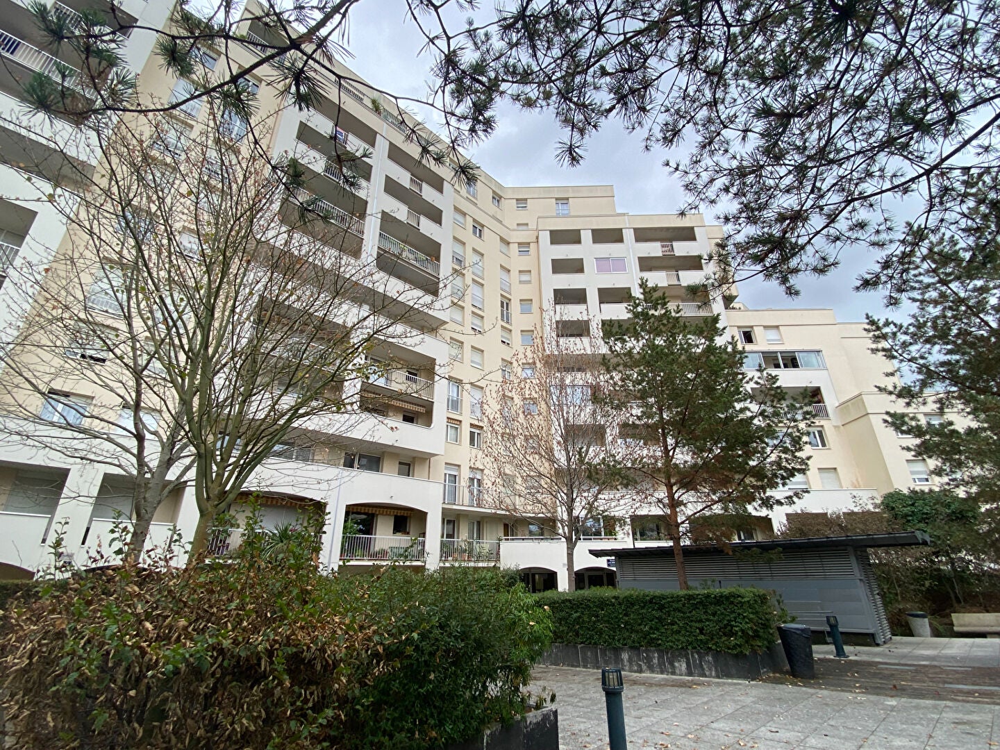Flat Place du Colombier in Rennes