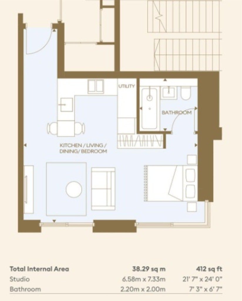Flat Aldgate High Street in City of London