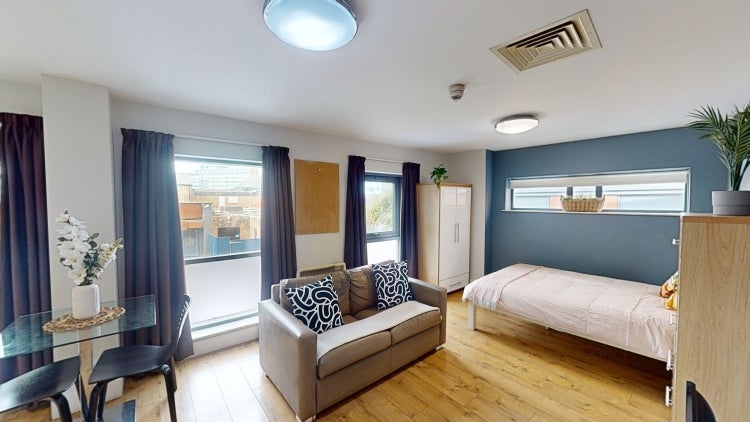 Flat Woolpack Lane in Nottingham