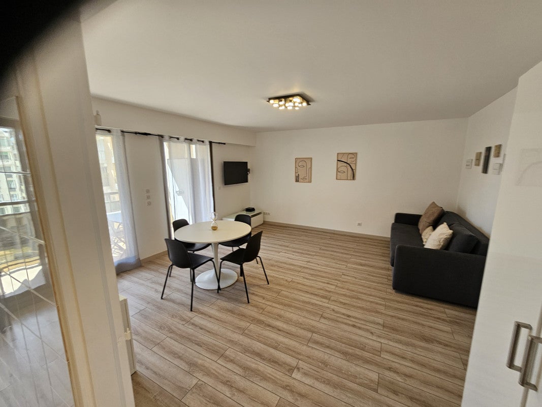 Flat Rue de France in Nice