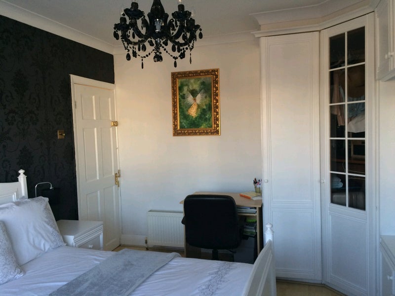 Room Broad Walk in Greater London
