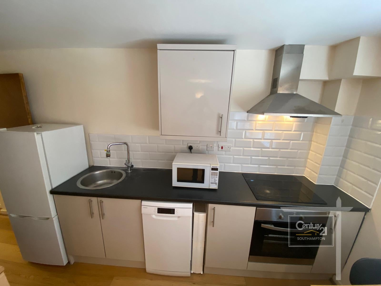Flat Portswood Road in Southampton
