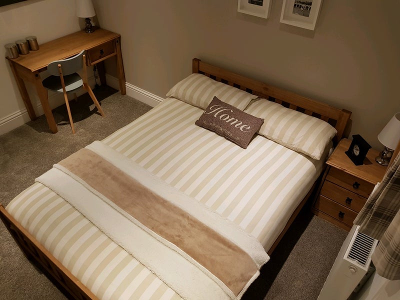Room Queens Road in Sheffield