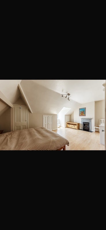 Room Coopers Lane in Greater London