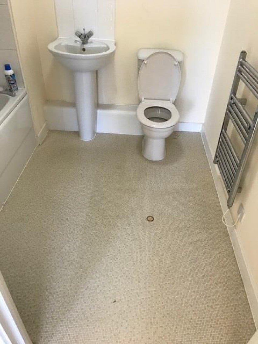 Flat Barrack Close in Dawley
