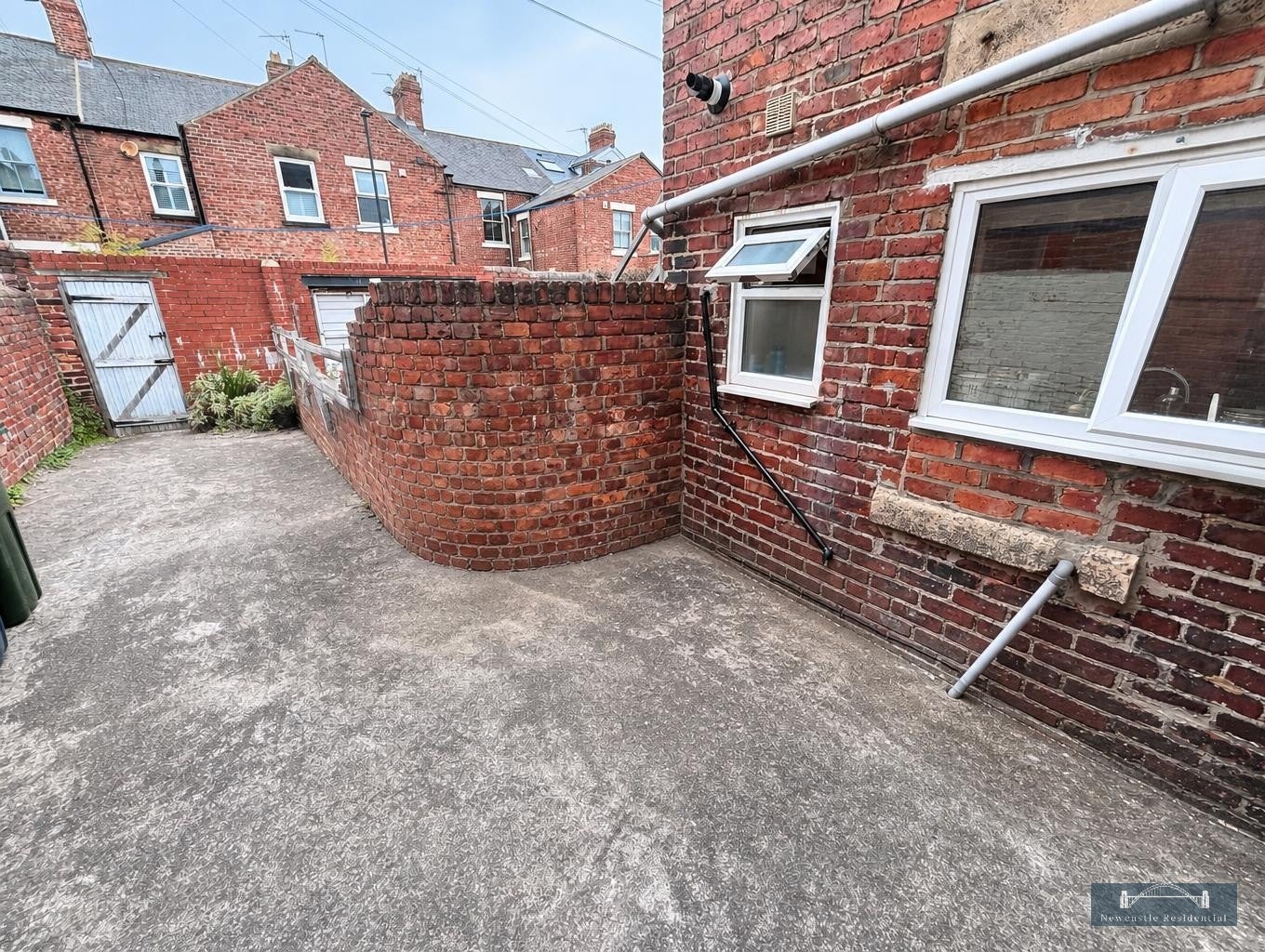 Flat Sandringham Road in Newcastle upon Tyne