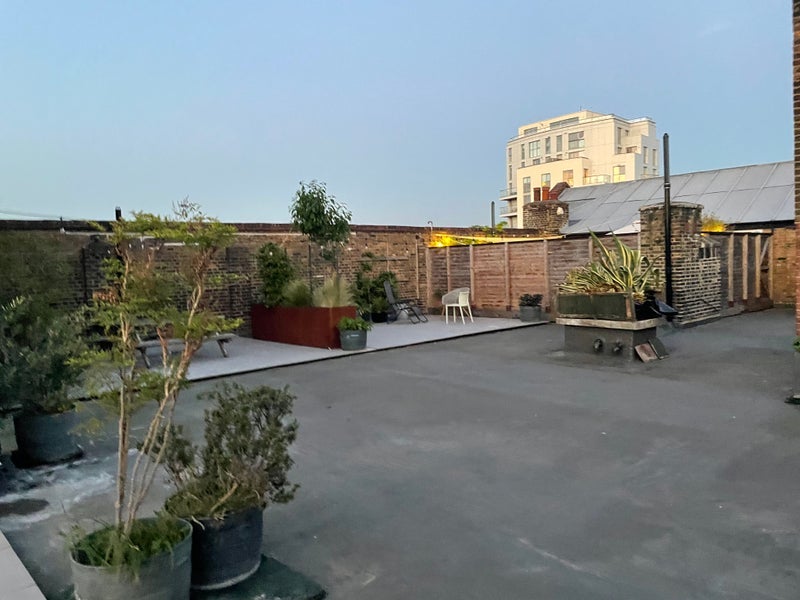 Room Twig Folly Close in Greater London