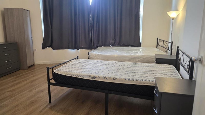 Room Brigstock Road in Greater London