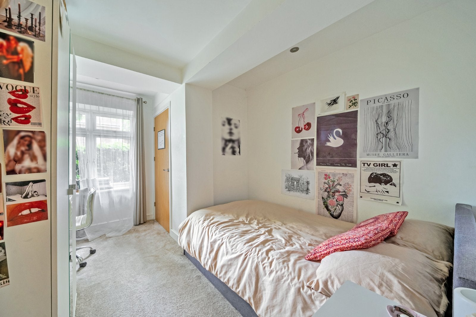 Flat Cambridge Avenue in Greater London