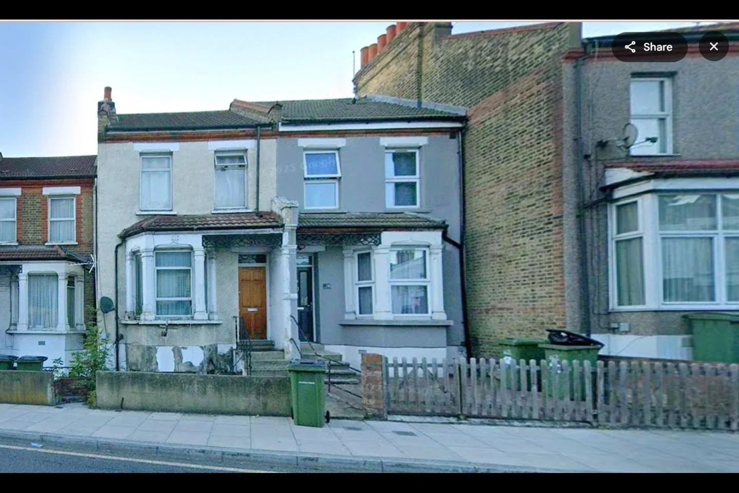Room Plumstead Common Road in Greater London