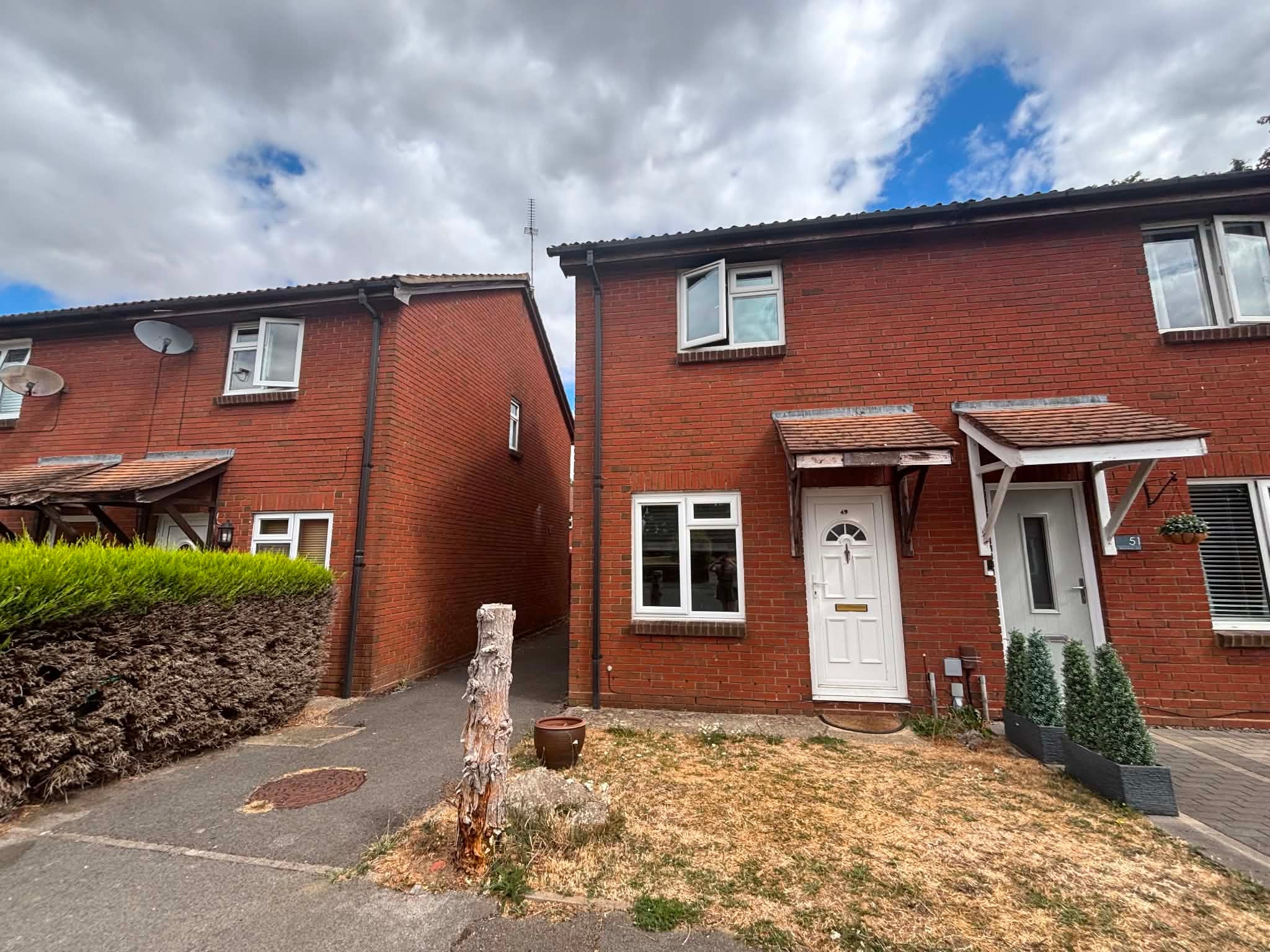 House Blackdown Way in Thatcham