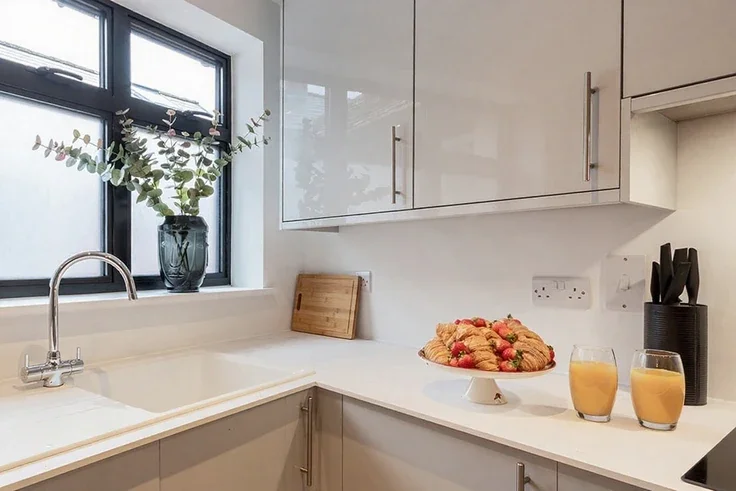 Flat Easthampstead Road in Wokingham