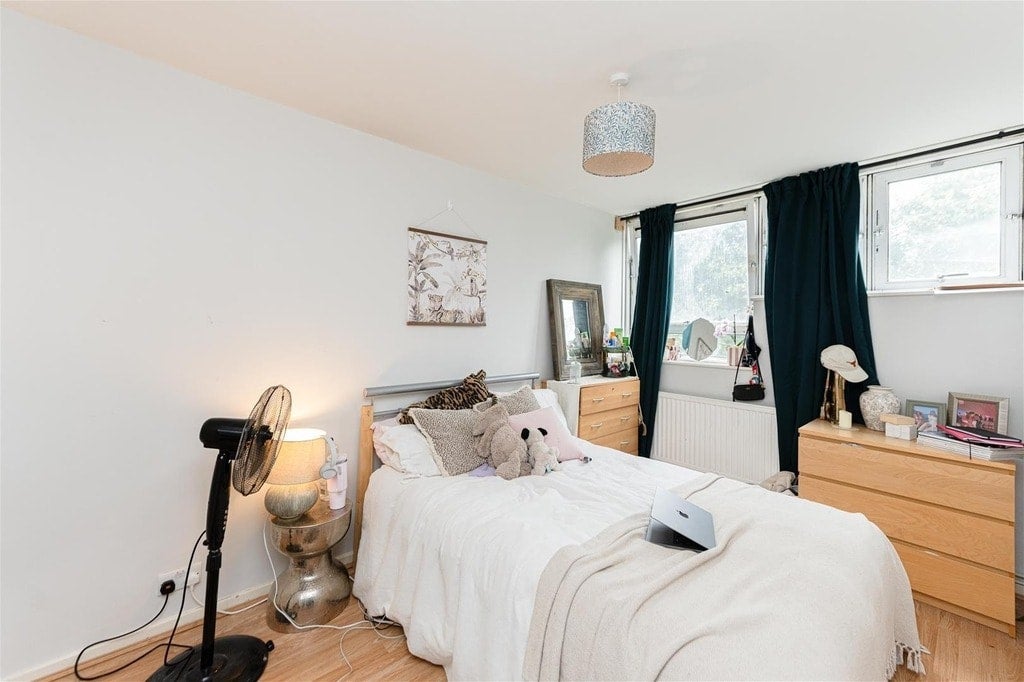 Flat Walter Terrace in Greater London