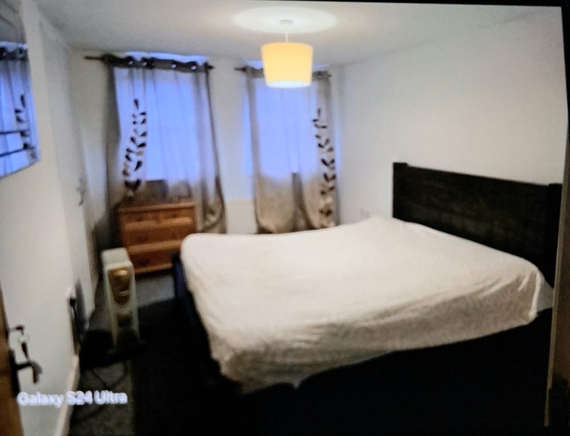 Room Pettacre Close in Greater London