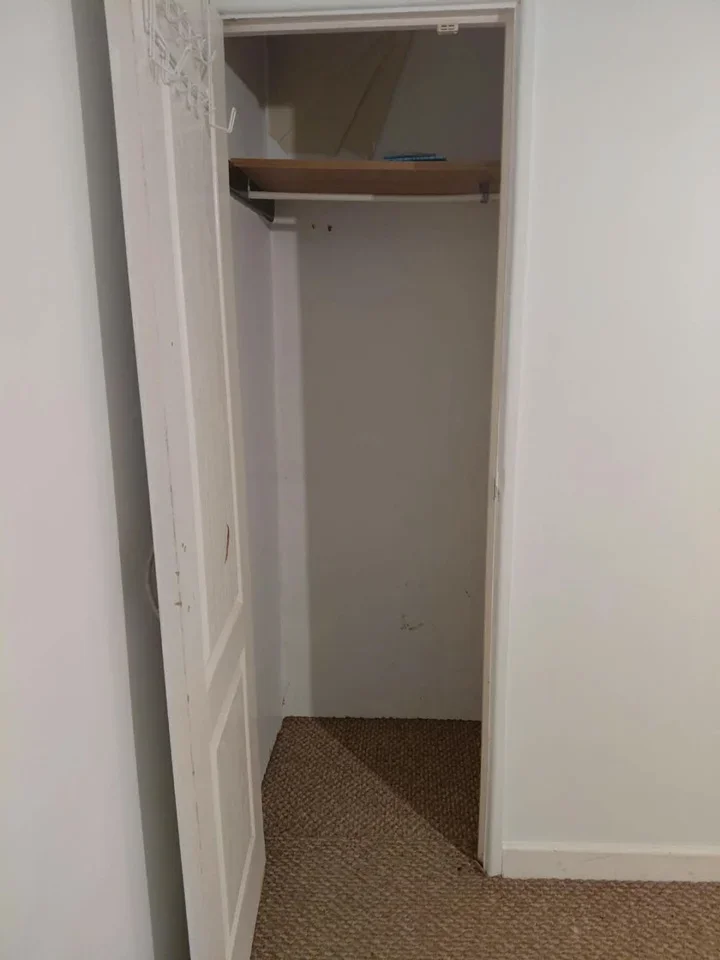Room Lodge Lane in Greater London