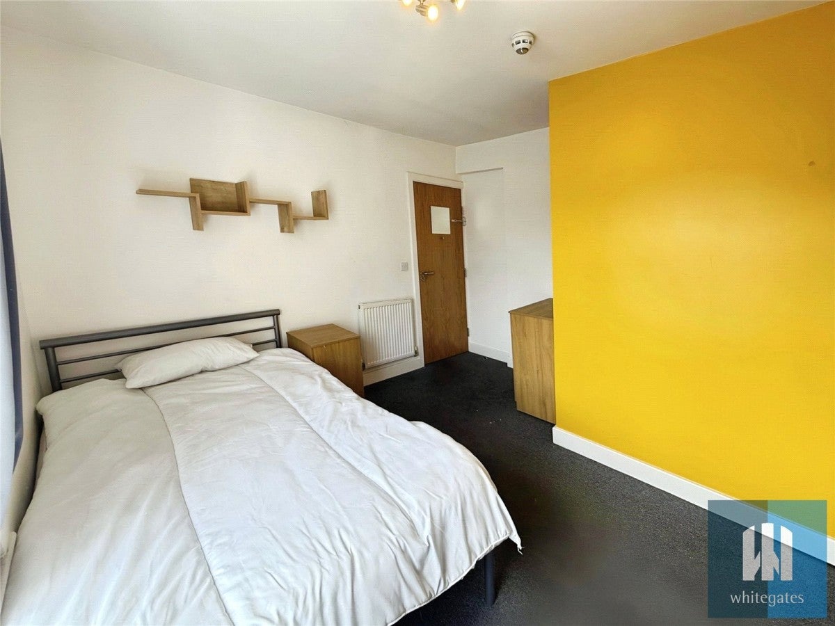 Room Firth Street in Kirklees
