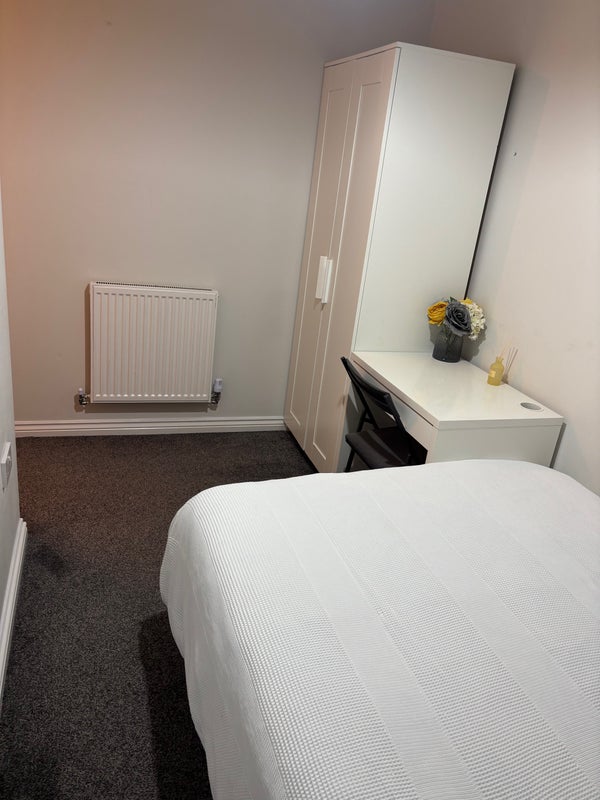 Room Moston Lane in Manchester