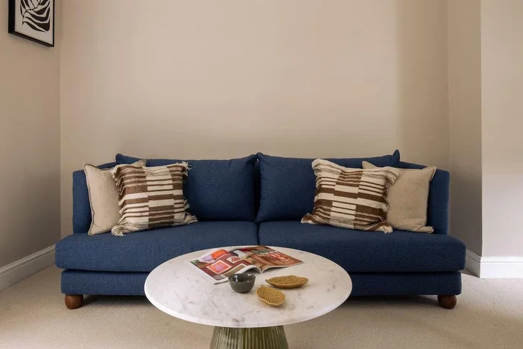 Flat Holland Place in Greater London
