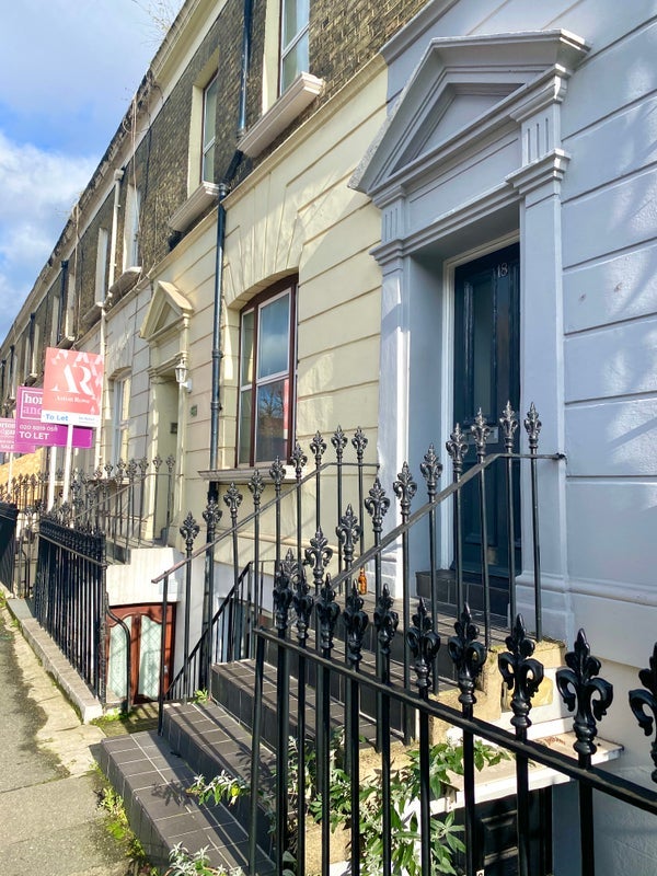 Room Studland Street in Greater London