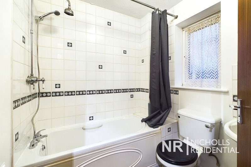 Flat Chelsea Gardens in Greater London