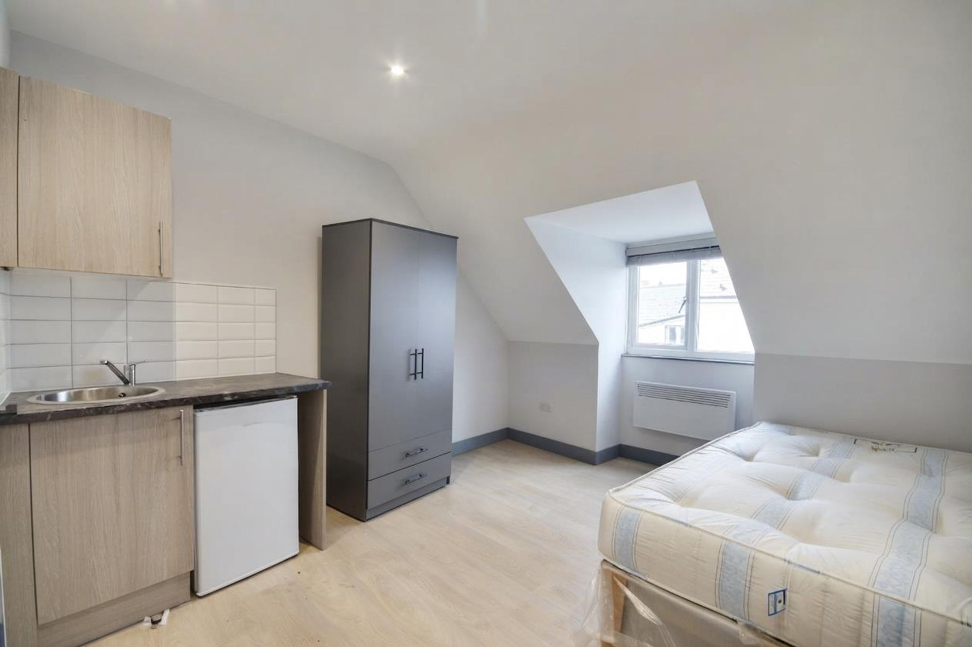 Room North Street in Worthing