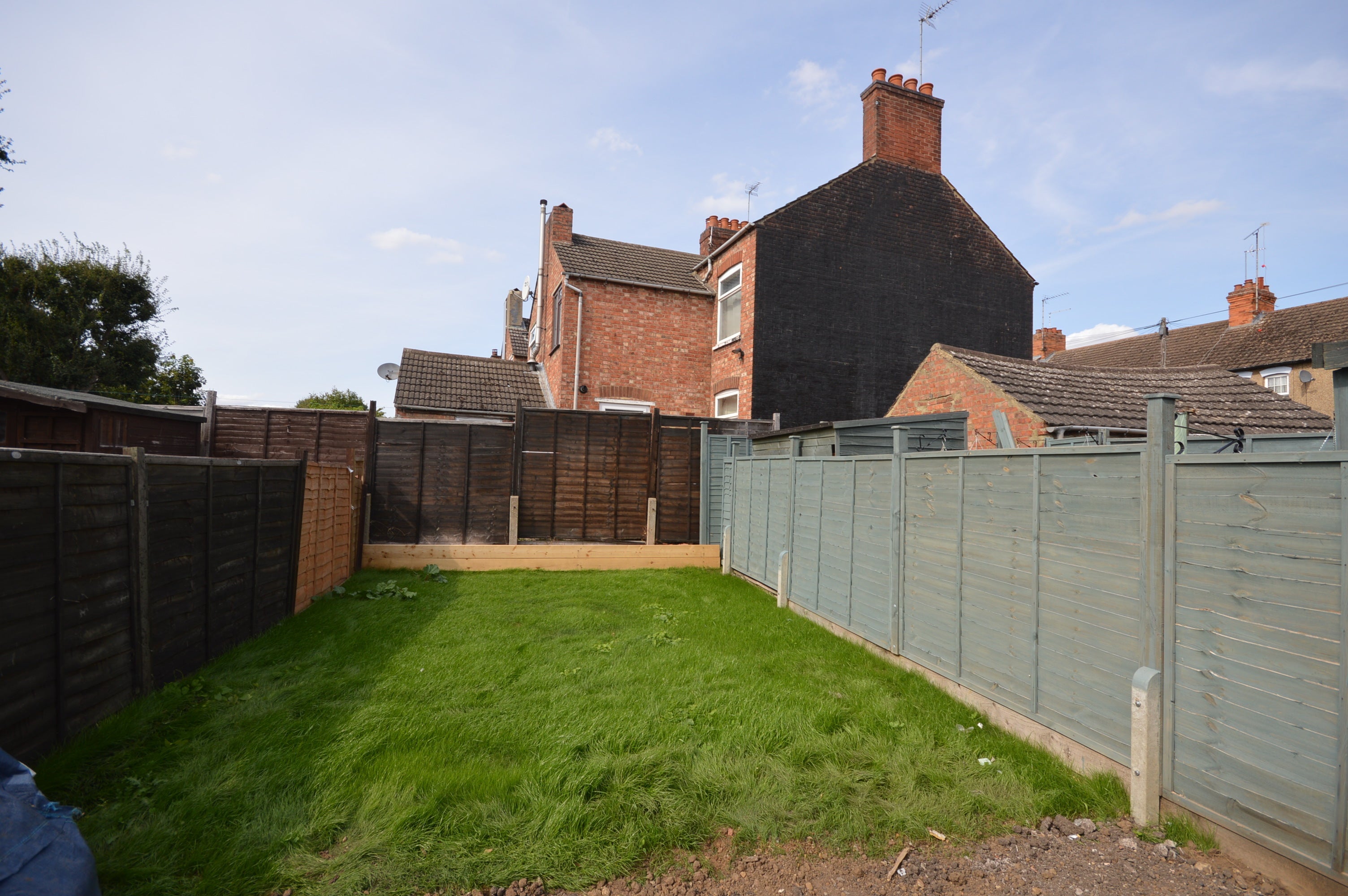 House Washbrook Road in Rushden