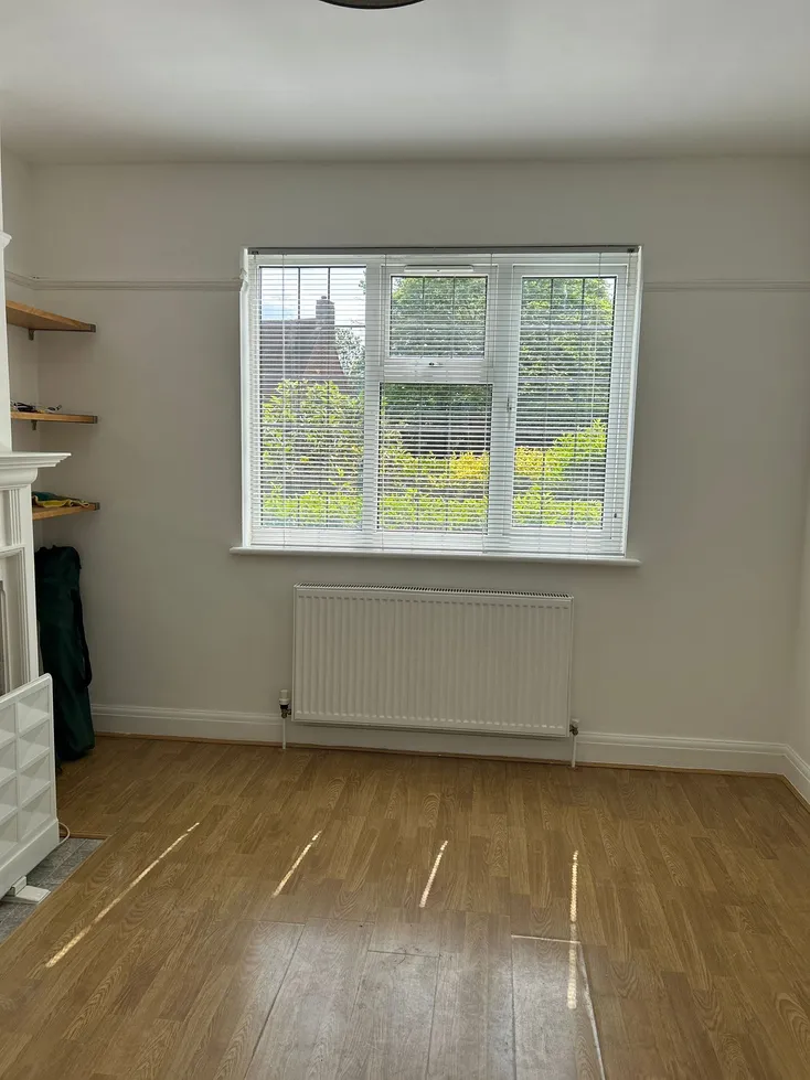 Flat Kingston Road in Greater London