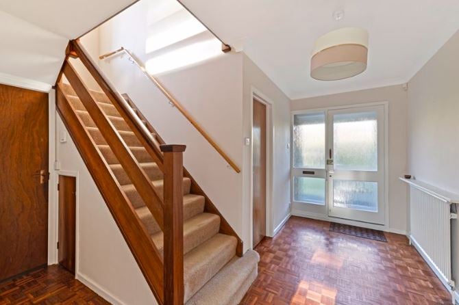 Flat Keswick Close in Tonbridge