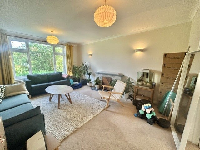 Flat Keswick Close in Tonbridge