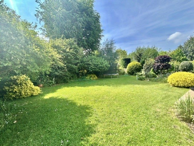Flat Keswick Close in Tonbridge