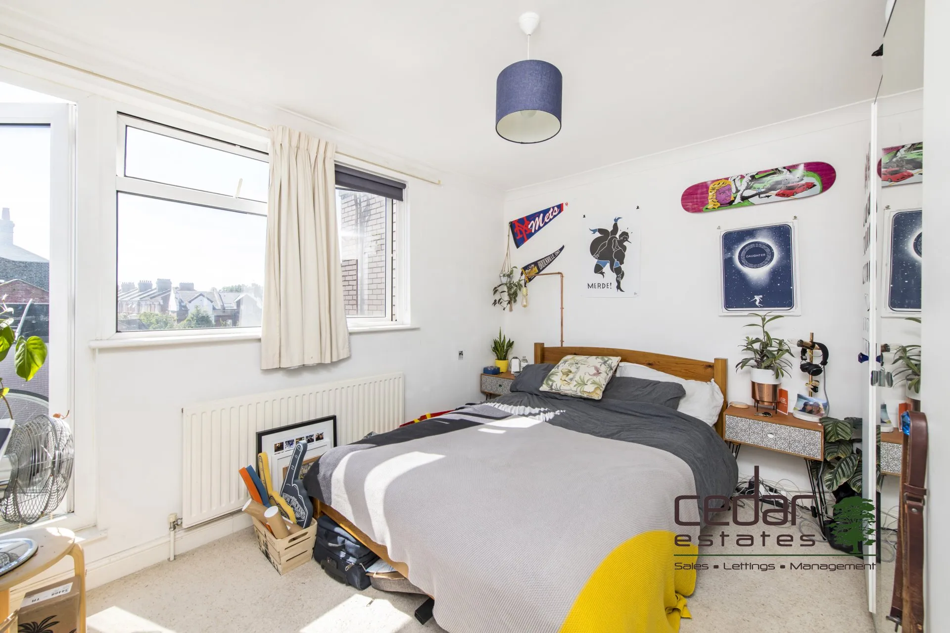 Flat Dyne Road in Greater London