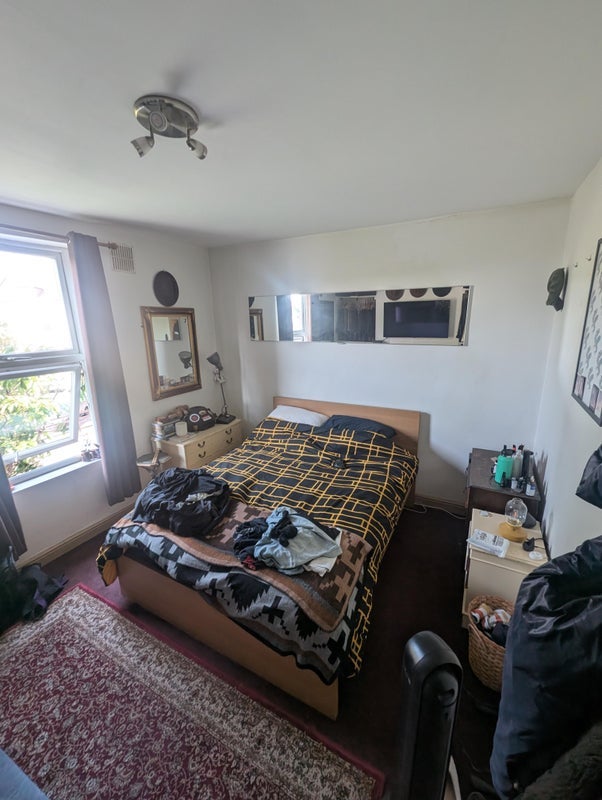Room Beechwood Crescent in Leeds