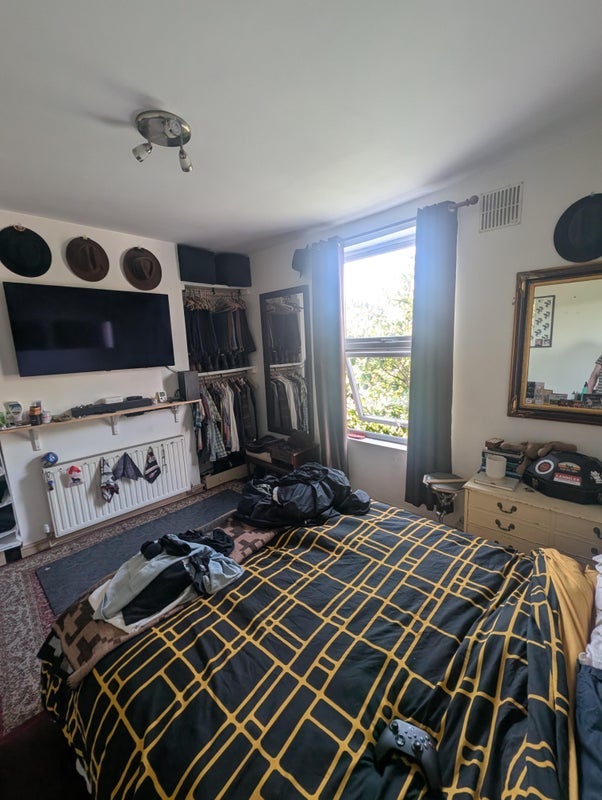 Room Beechwood Crescent in Leeds