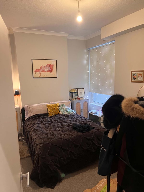 Room Priory Road in Greater London