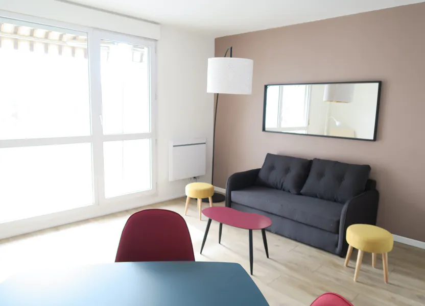 Flat Rue Eugène Manuel in Villeurbanne