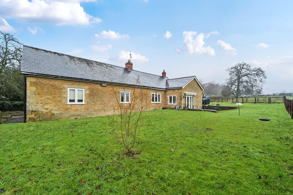 Flat Pound Bank in West Oxfordshire