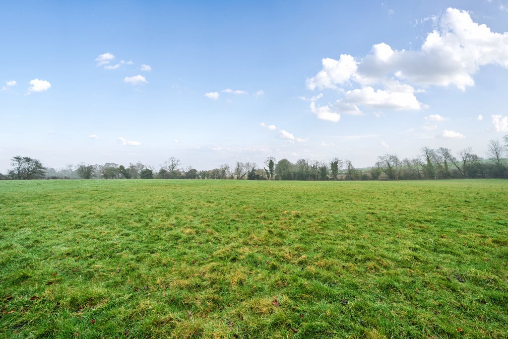 Flat Pound Bank in West Oxfordshire
