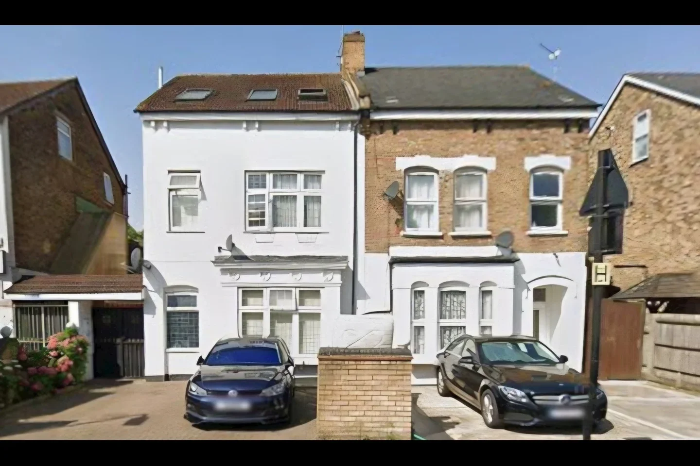 Flat Eccleston Road in Greater London
