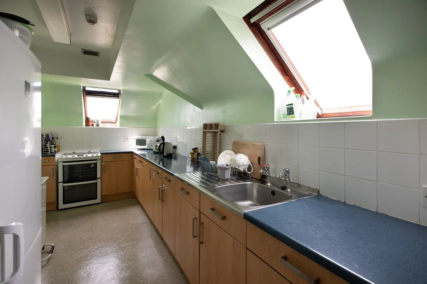 Room Heath Street in Greater London