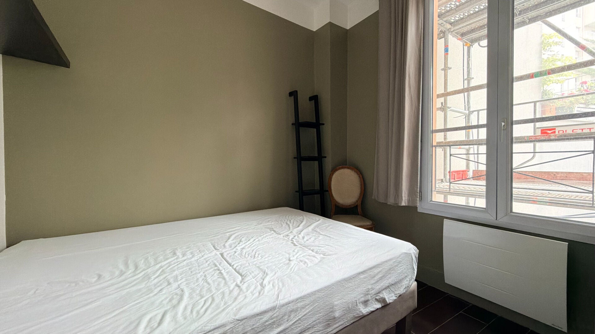 Appartement Rue Louis Blanc à Paris