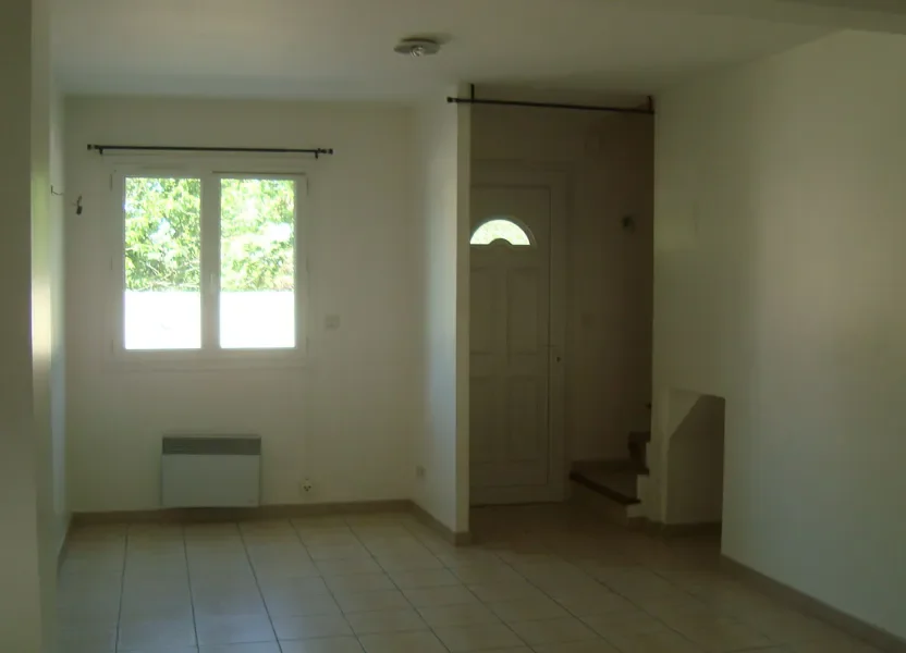 House Rue de la Camargue in Lunel
