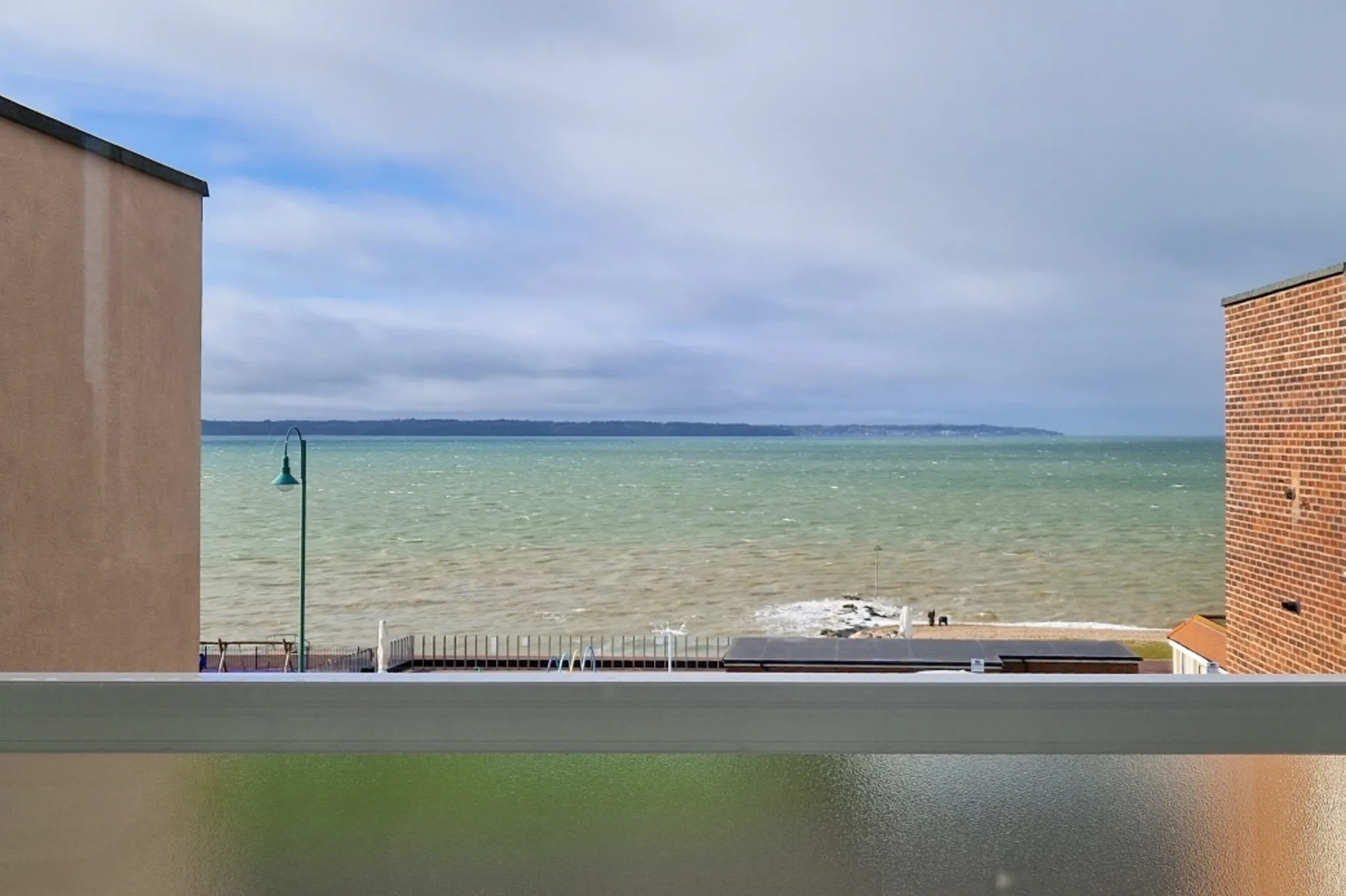 Flat Marine Parade East in Lee-on-the-Solent