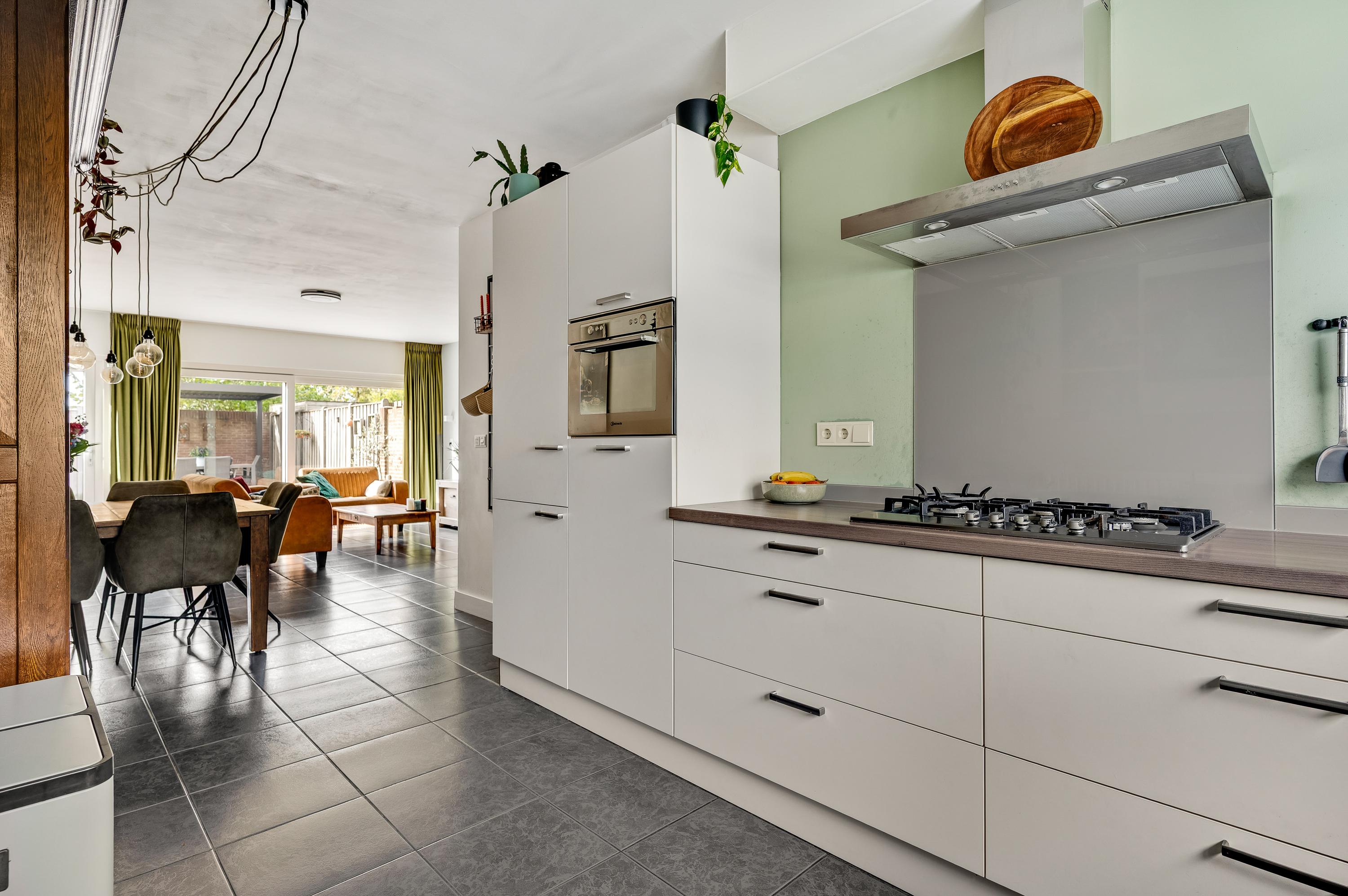 Tussenwoning te koop: Sint Jobstraat 7, Weert