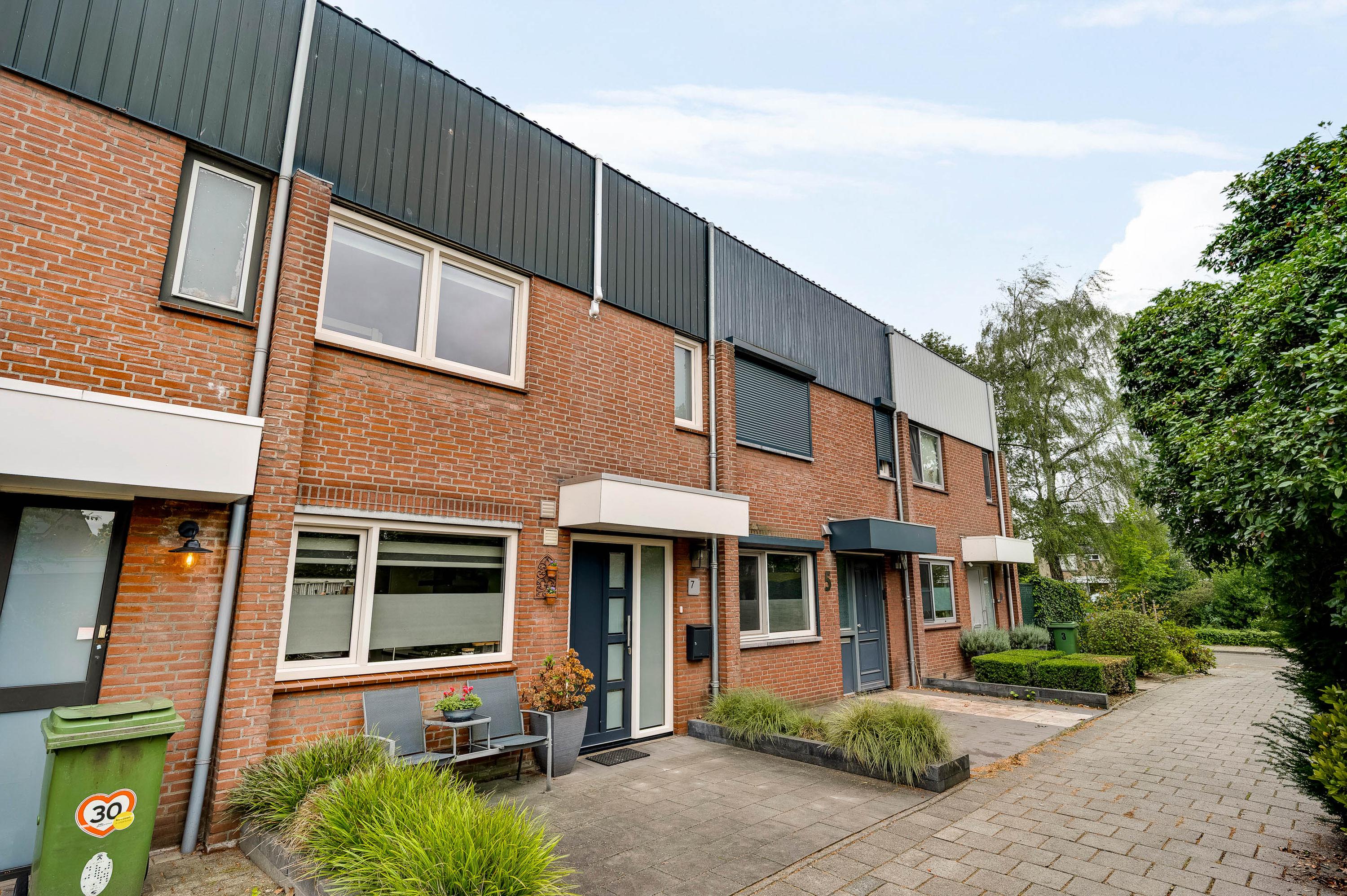 Tussenwoning te koop: Sint Jobstraat 7, Weert