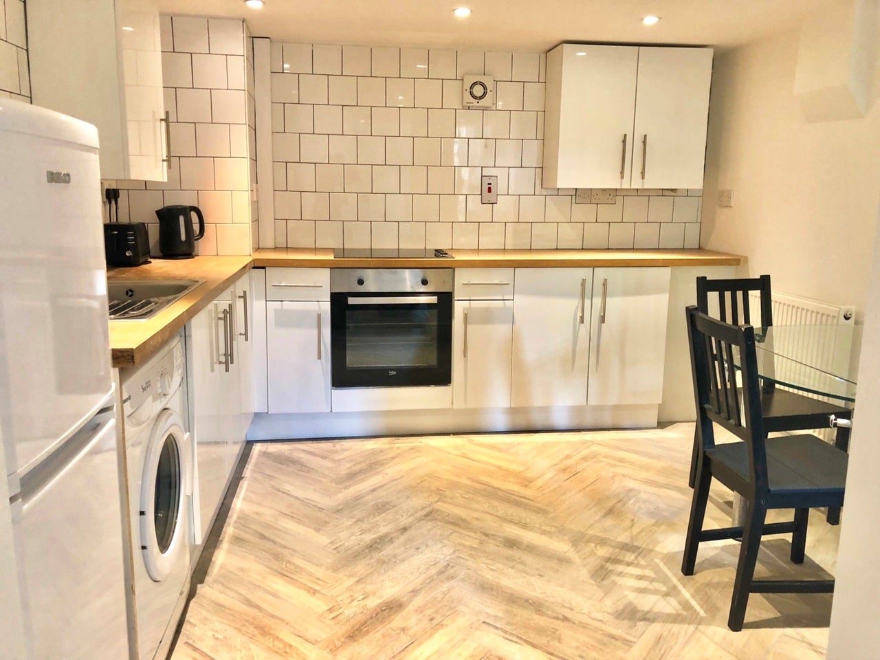 Flat Etta Street in Greater London