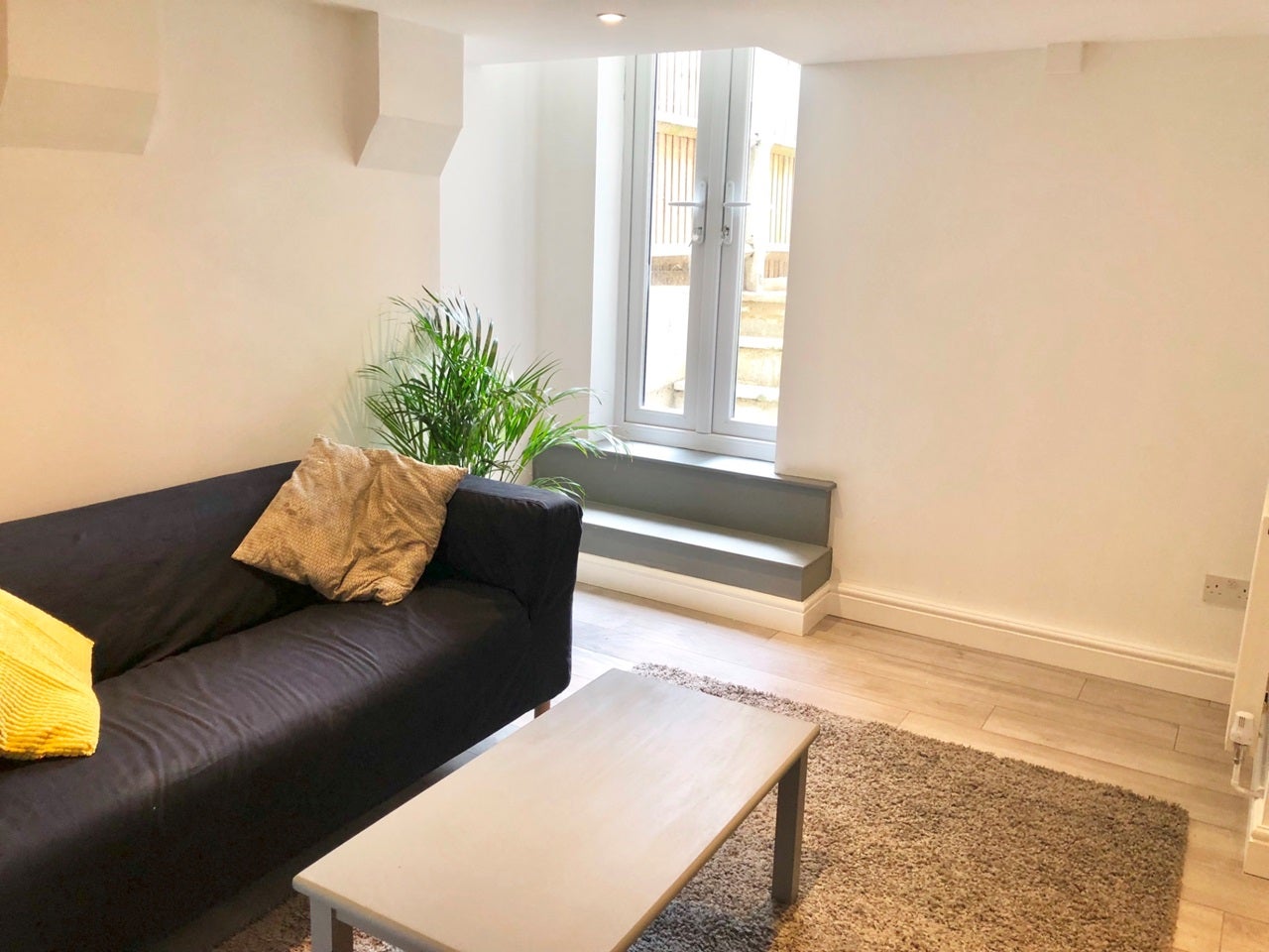 Flat Etta Street in Greater London