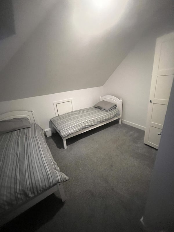 Room Charminster Road in Bournemouth