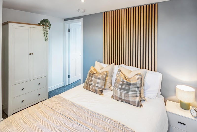 Room Cassell Road in Bristol
