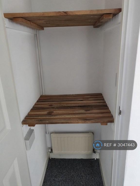 Flat St Matthews Court in Milton Keynes